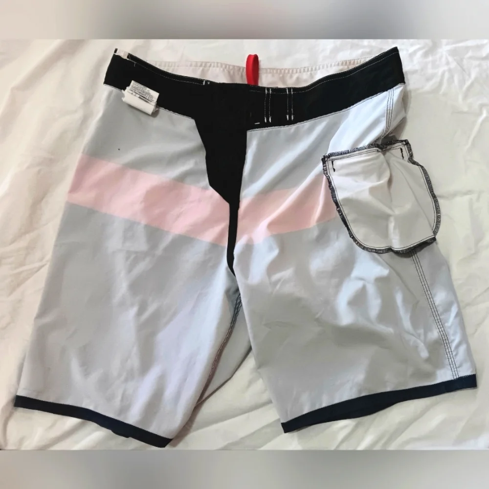 Quicksilver Board Shorts  34 Pocket and Hook & Loop Fly Surf Beach